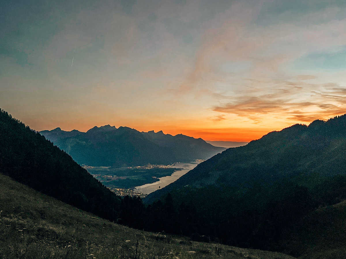 Sunset over Lake Geneva during the MXTREME 100km
